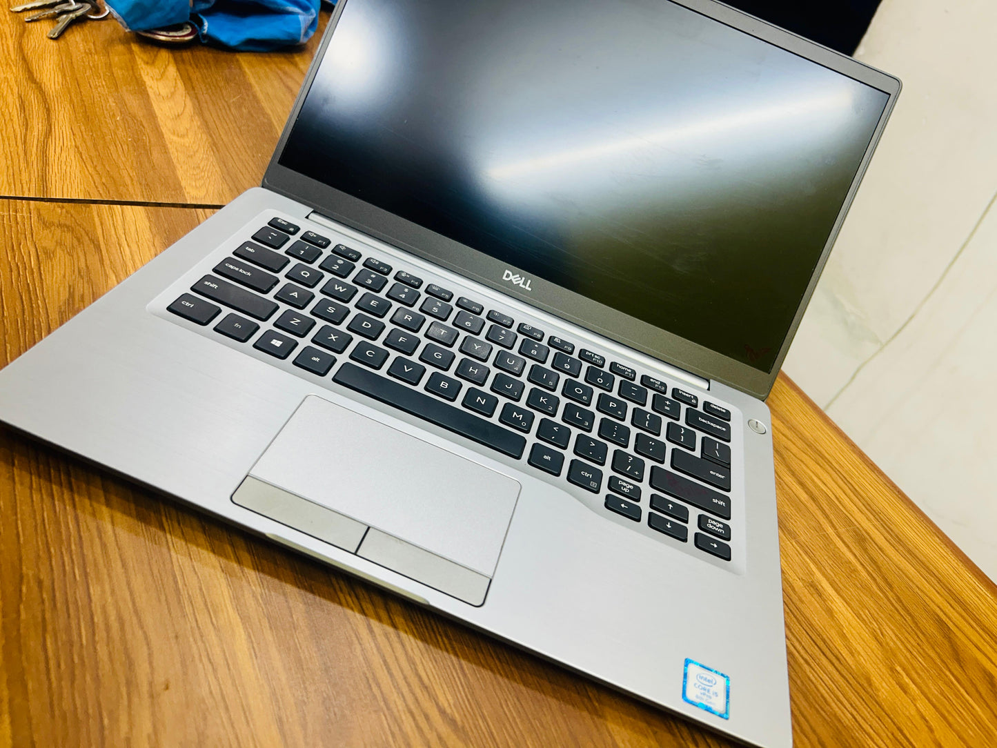 Dell latitude 7400 laptop