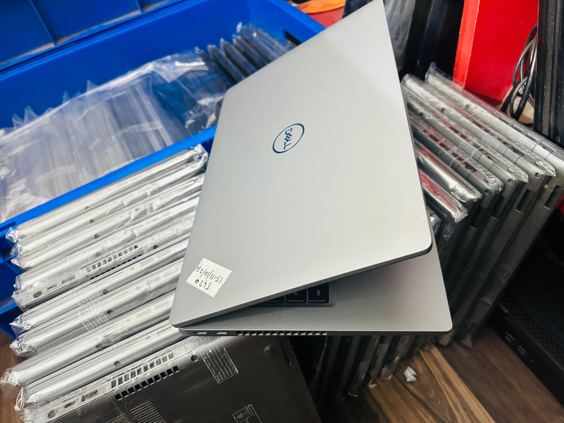 DELL LATITUDE E5420 I7 PROCESSOR 11TH GENERATION SINGLE {16GB} DDR4 RAM UPTO 32GB UPGRADABLE🔥 14 INCHES FULL HD DISPLAY 256GB NVME SSD 4GB INTEL HD GRAPHICS🔥 Wi-Fi CAMERA WINDOWS 11PRO - DREAMZCART